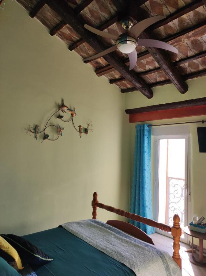 Casa De Bello Tortosa Ngoại thất bức ảnh